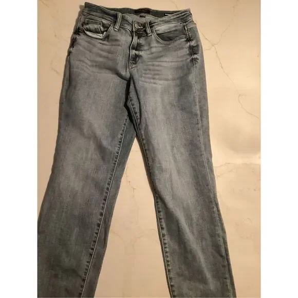 Judy Blue MidRise Boyfriend Fit Jeans Stretch Sz 7/28 Bleach Wash - Picture 3 of 9